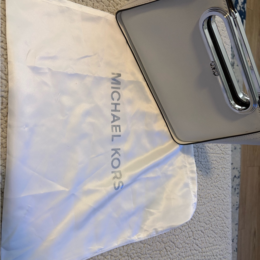 Michael Kors Mini Bag In White With Silver Hardware